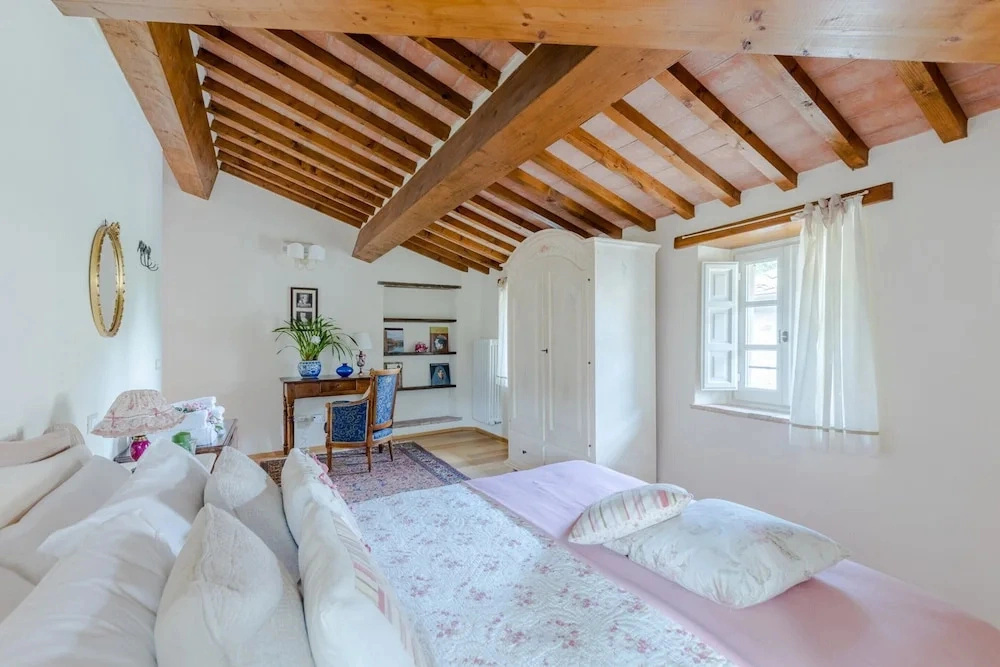 Villa near Lucca with Tuscan Charm