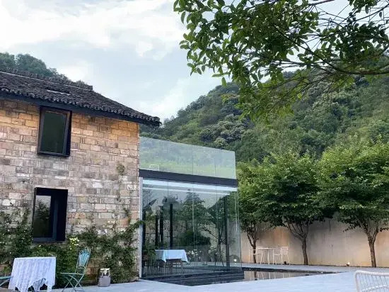 Ouji Hostel