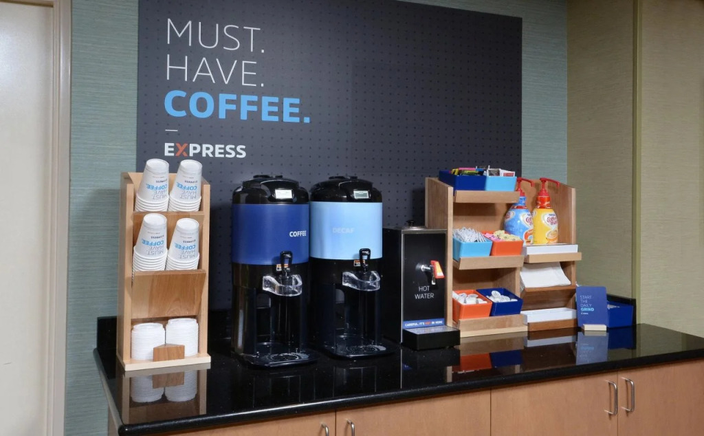 Holiday Inn Express & Suites High Point South by IHG