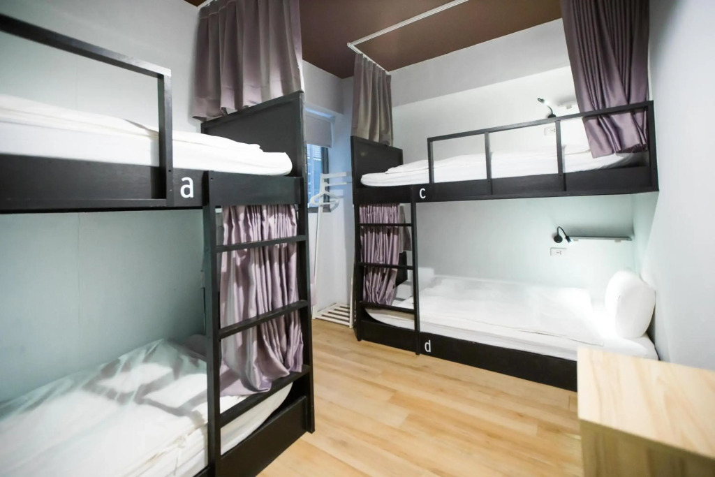We Come Hostel