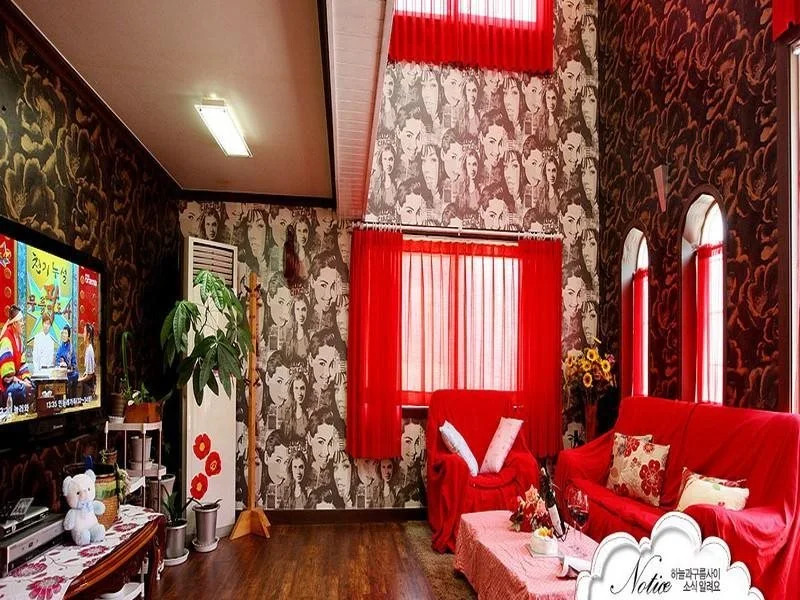 Ravie Pension