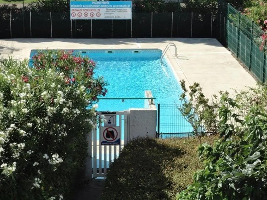Appartement Le Grau-du-Roi, 3 pièces, 6 personnes - FR-1-307-94