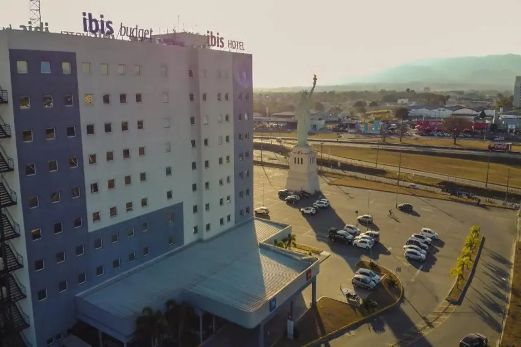 Ibis Lorena - Circuito da Fé