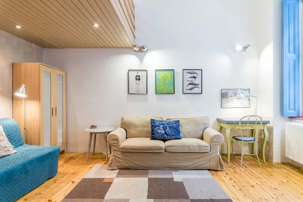 Budget Apartment by Hi5-Kiraly 99