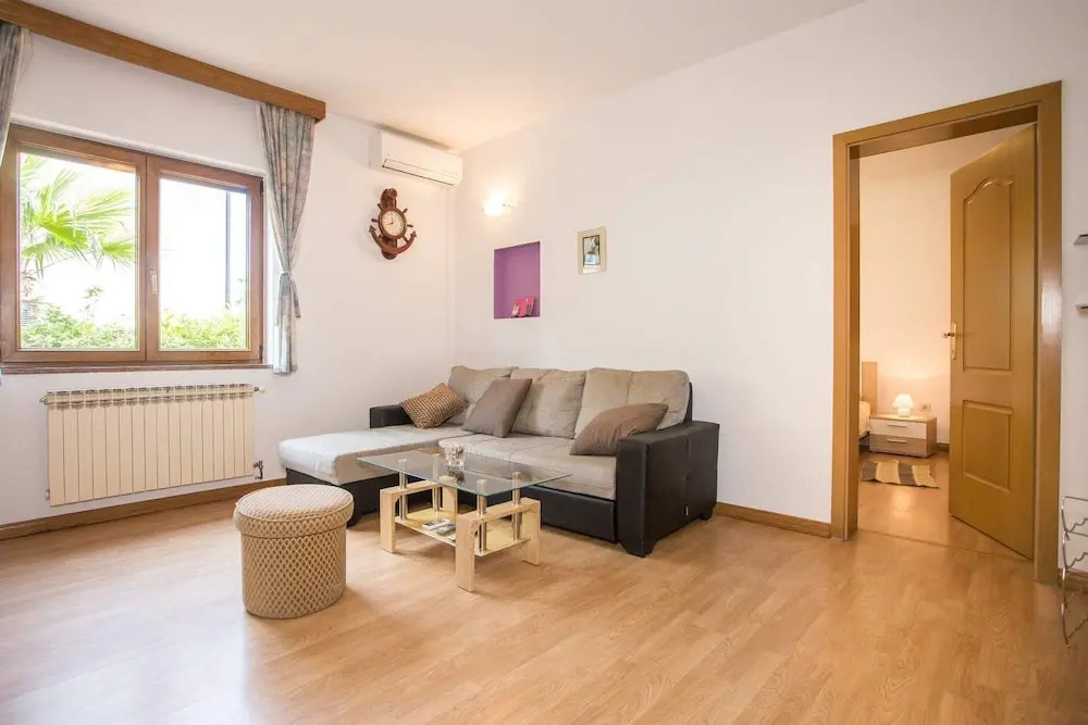 Apartments Milica