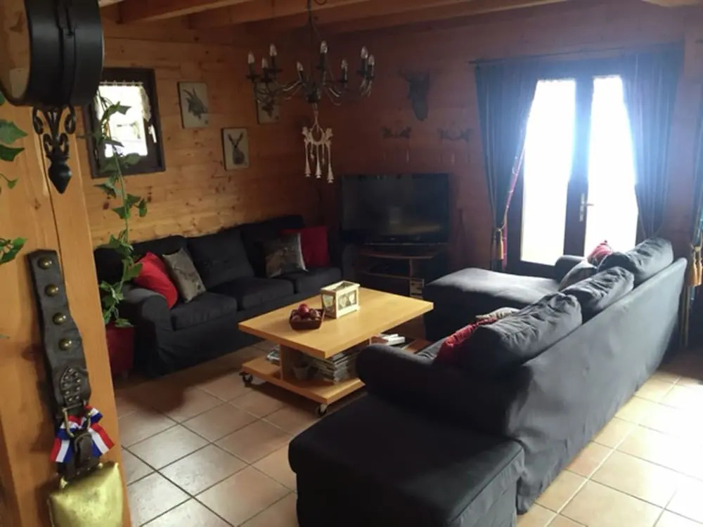Chalet in Les Gets Near Ski Bus & Sauna