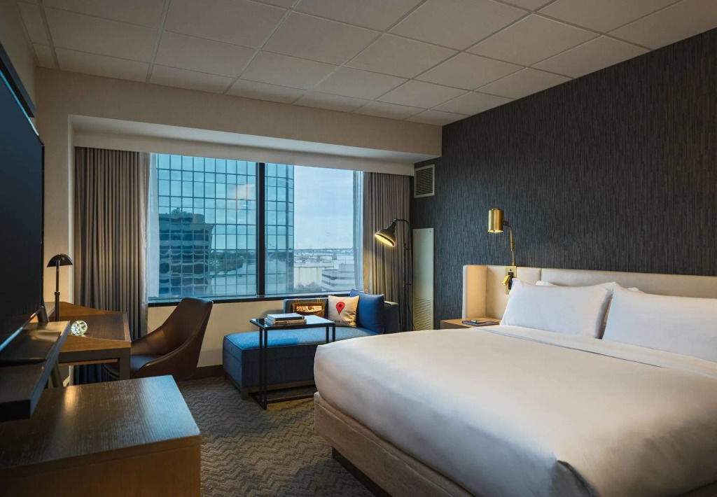 Renaissance Toledo Downtown Hotel