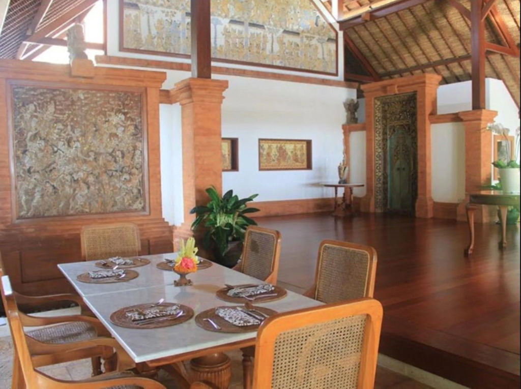 Tandjung Sari Hotel