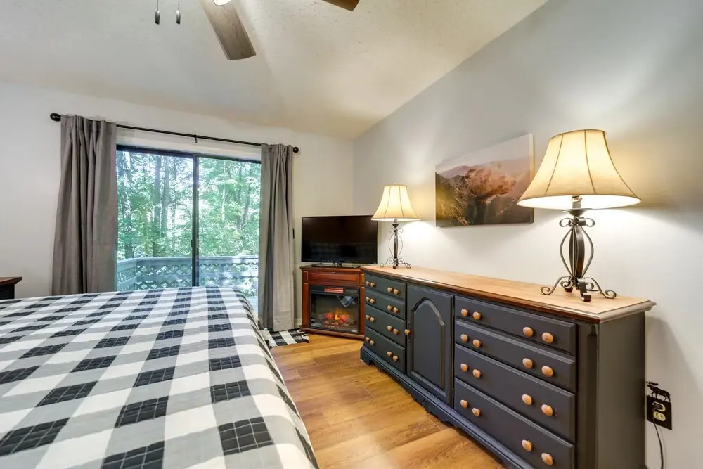 Peaceful Maggie Valley Vacation Rental w/ Fire Pit