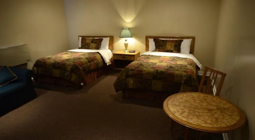 Barons Motor Inn