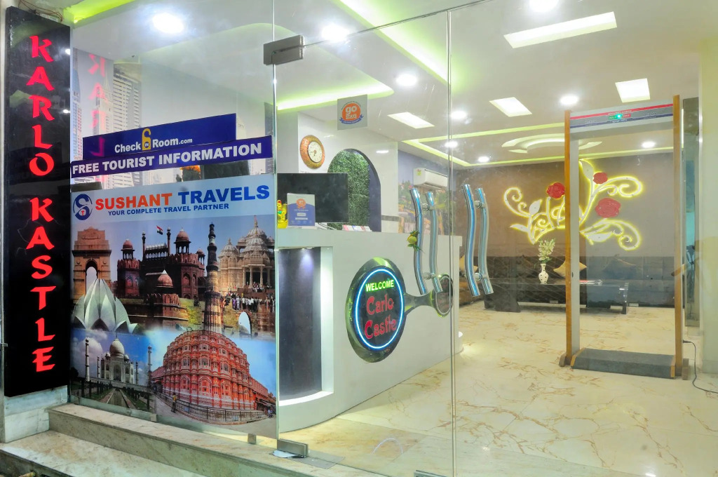 Hotel Karlo Kastle 5 min walk From New Delhi Railway Station
