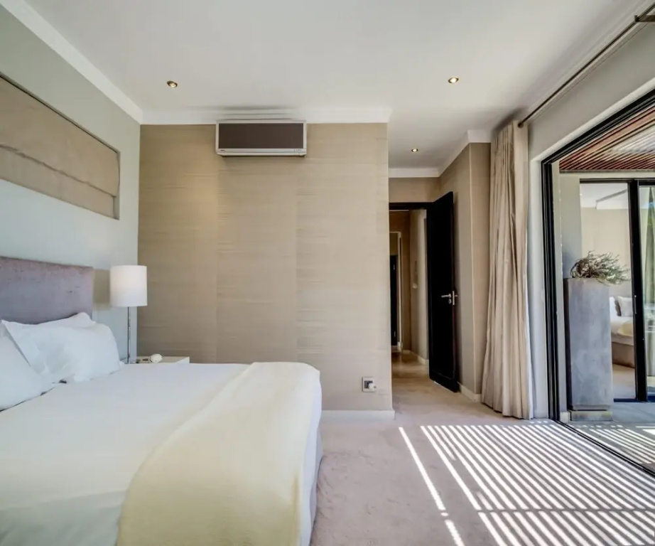 Family Villa in the Heart of Camps Bay Bayon House