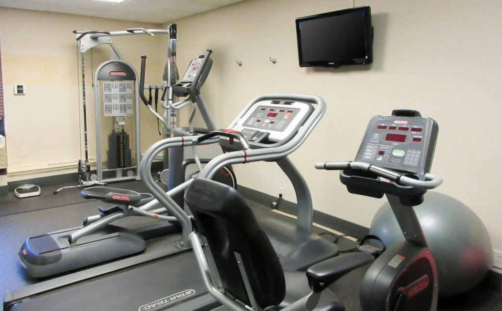 Spark by Hilton Atlanta Airport South College Park
