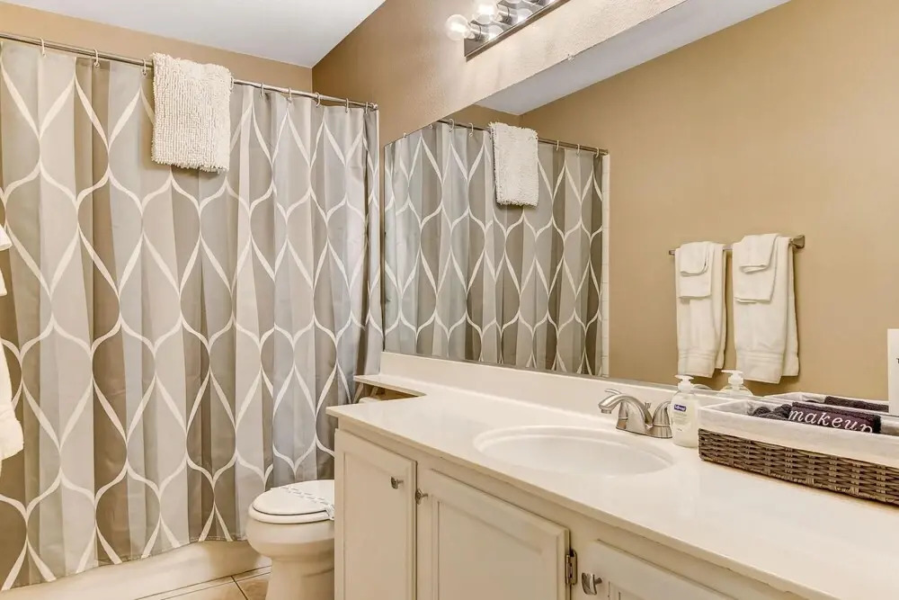 Sunny Heated Pool Retreat Near Las Vegas 1-story 3 Bedrooms Fully Equipped Island Kitchen