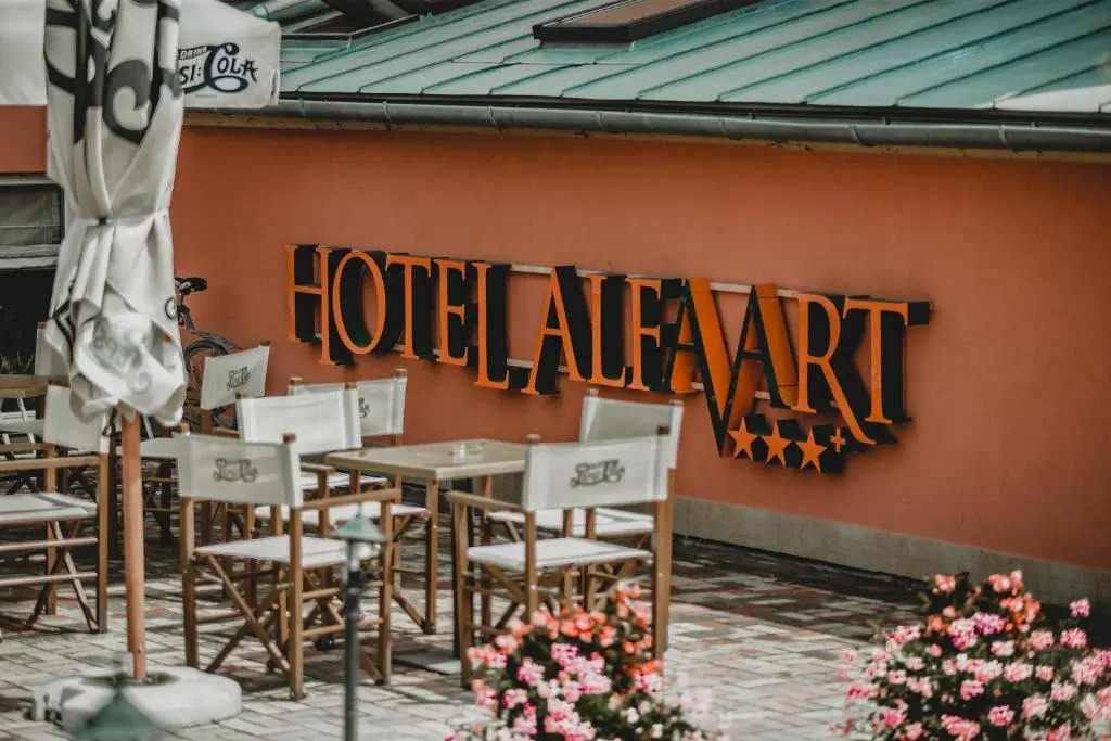 Alfa Art Hotel