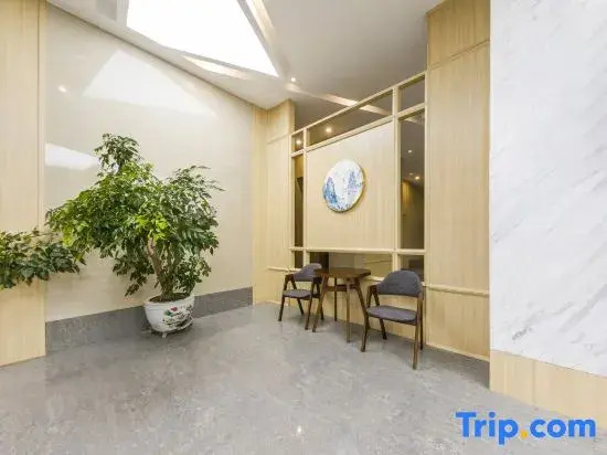 Junyi Chain Hotel (Jianhu High-speed Railway Station)