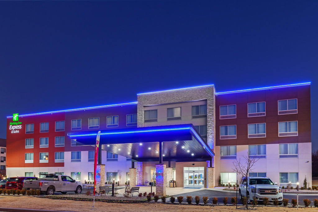 Holiday Inn Express & Suites - Tulsa Northeast - Owasso by IHG