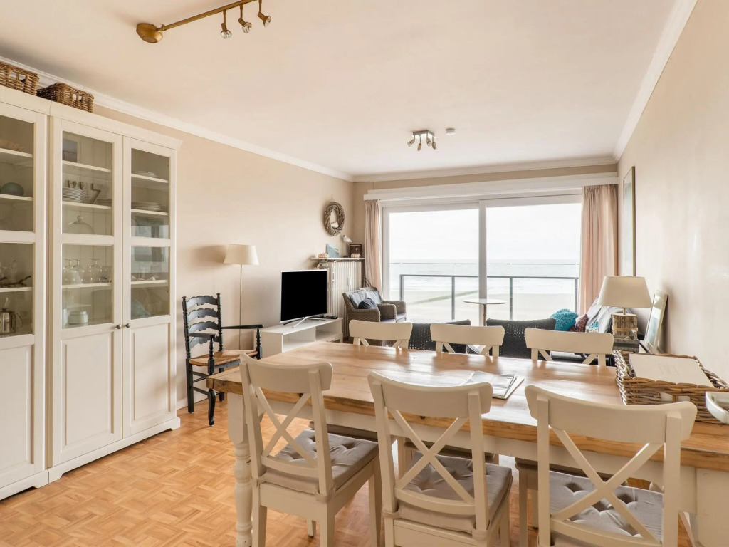 Seafront apartment in Blankenberge with balcony