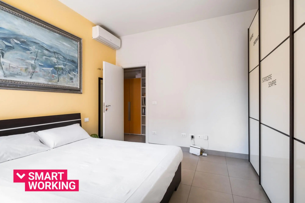 Bergonzoni Modern Apartment by Wonderful Italy