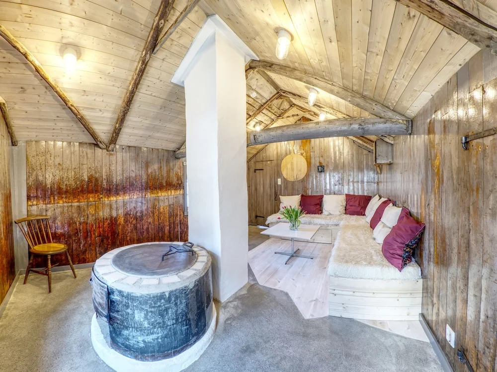 Villa Lofoten - The Farmhouse