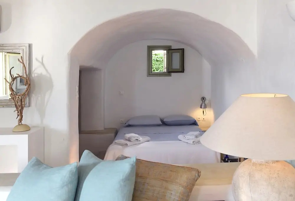 Ochre Dream, Beach front & Sunset villa Naousa