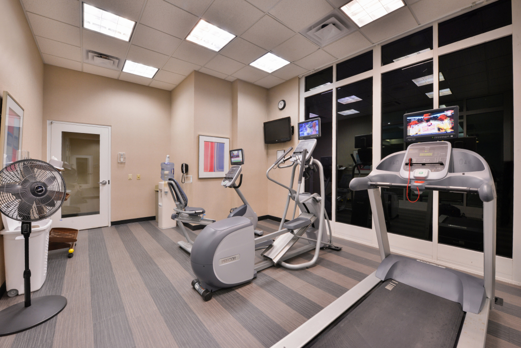 Holiday Inn Kansas City Airport by IHG