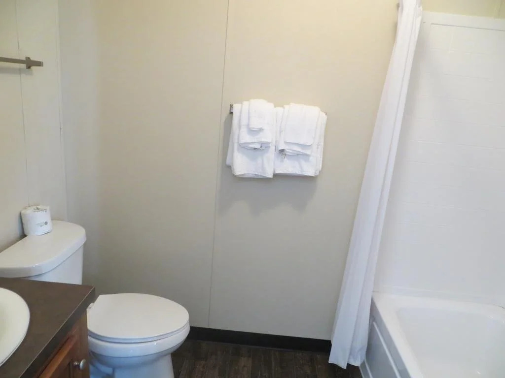 Shale Lodge Pleasanton
