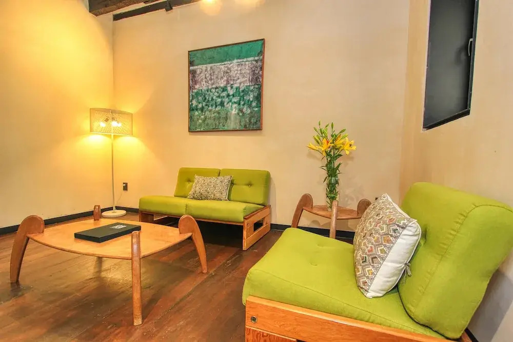Uvence Arte + Hotel