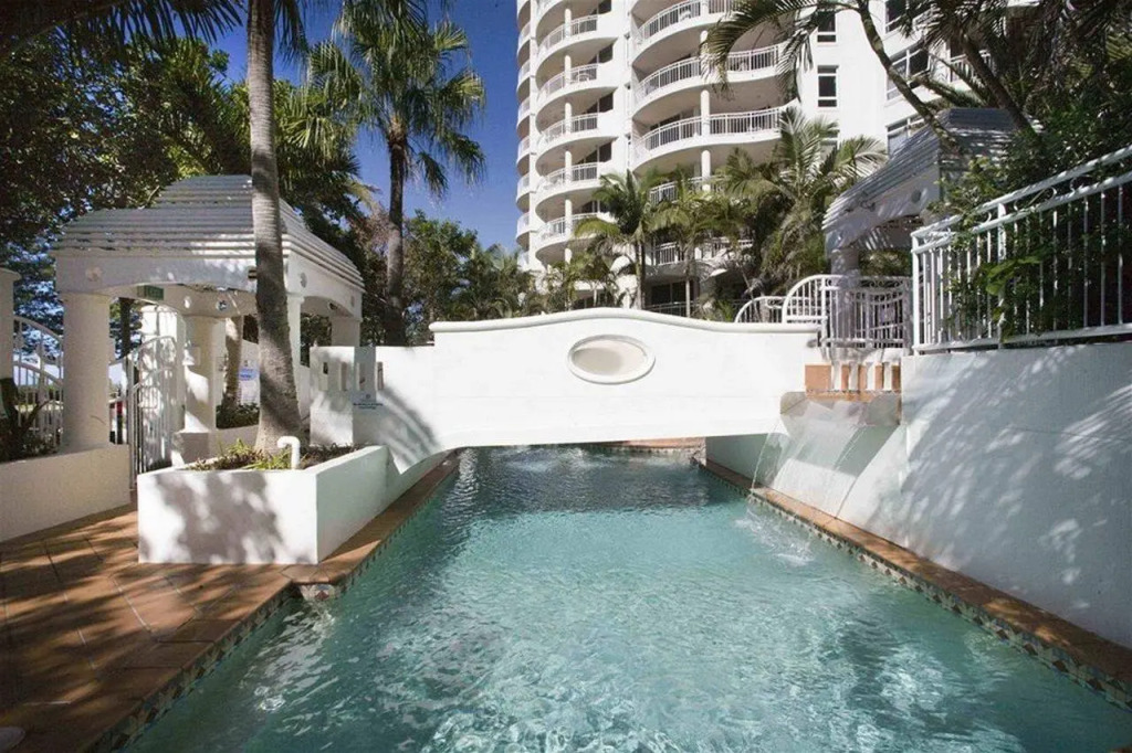 ULTIQA Burleigh Mediterranean Resort
