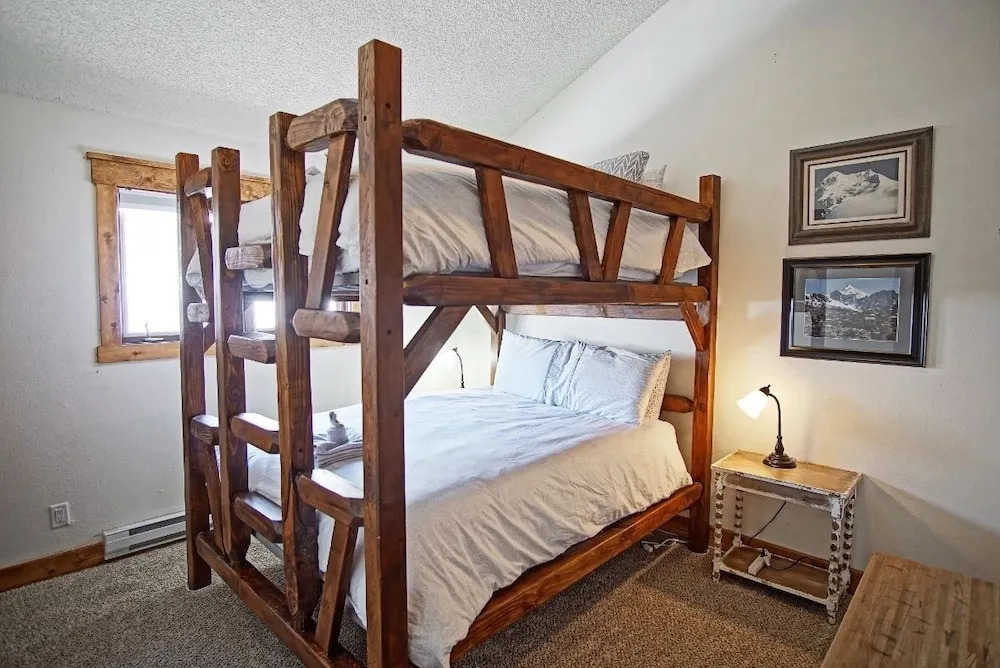 Burgess Creek Townhomes 206 3 Bedroom Condo