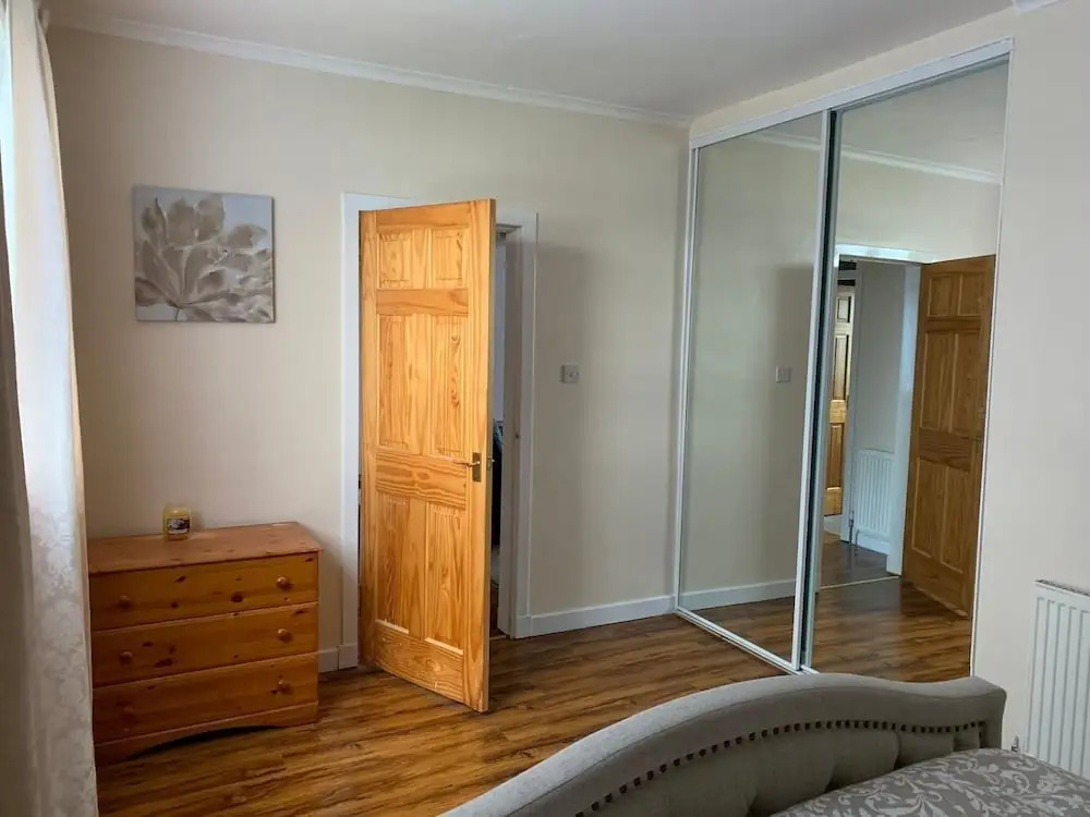 Snug - Laggary Apartment