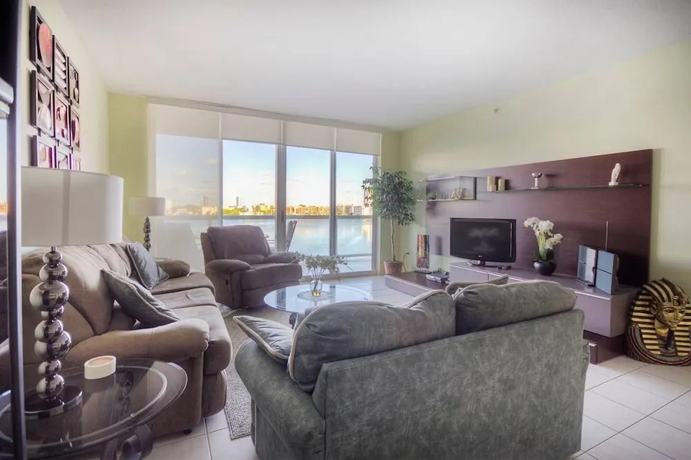 Golden Bay 504