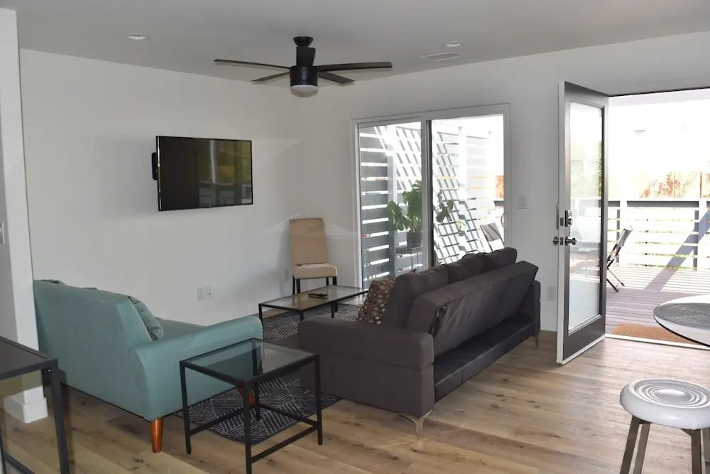 Modern Hillcrest 3 Bedroom
