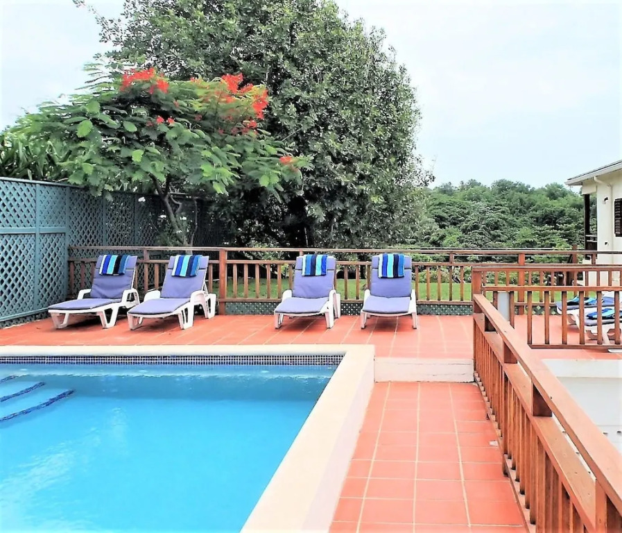 Two Bays Beach Villa, Apartment, and Studios