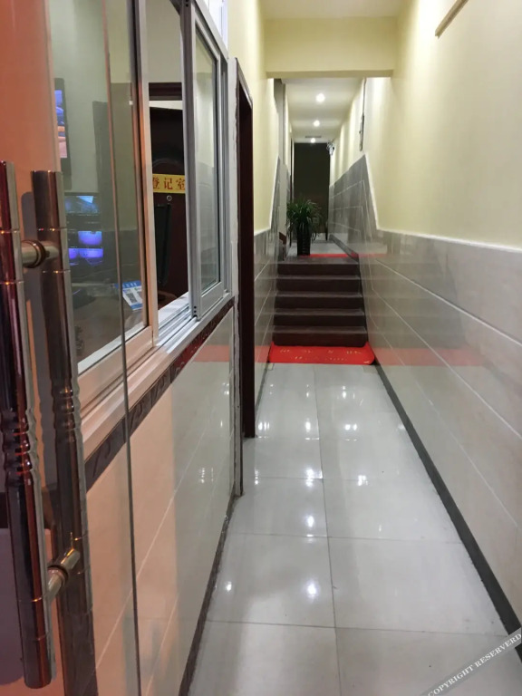 Jiangzhiyi Hotel (Daqiao Road Shop)