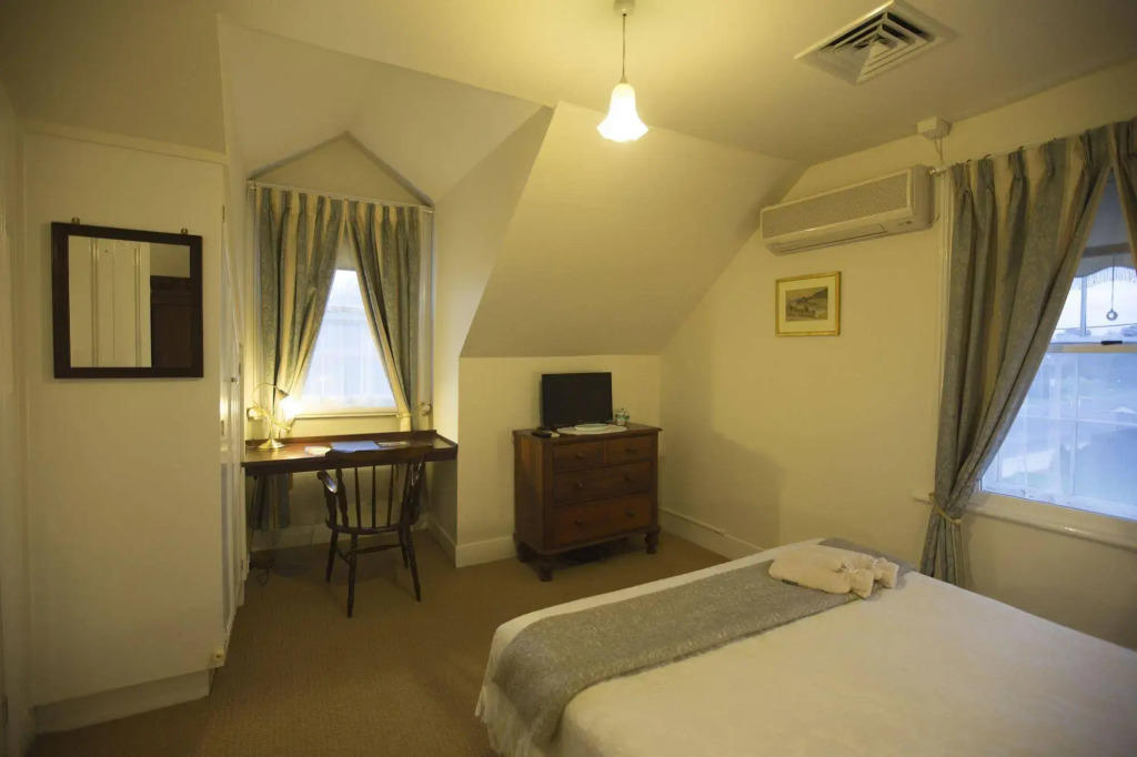 The Racecourse Inn