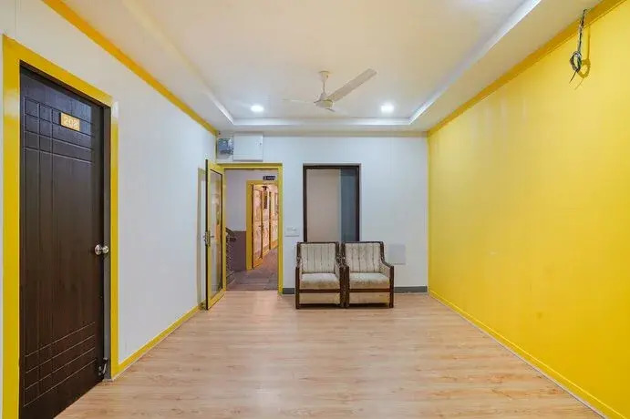 Fabexpress Luxury Inn
