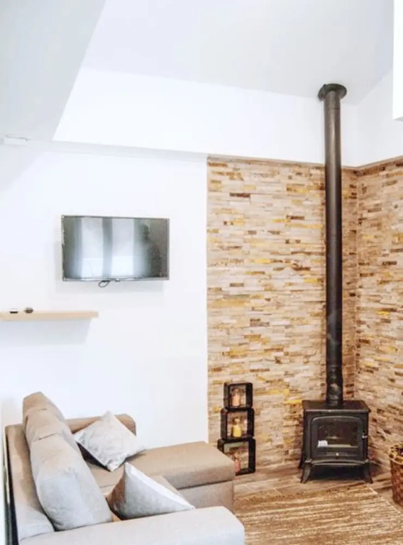 House With 2 Bedrooms in Sistelo, With Wonderful Mountain View and Fur