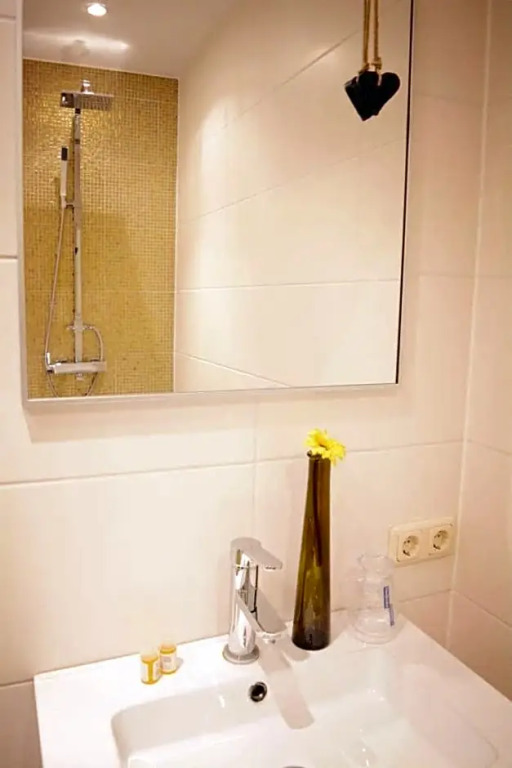 DeVilla - Boutique Suites