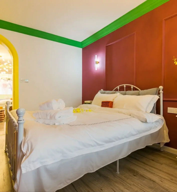 Henry's Apartment- Taikang Road