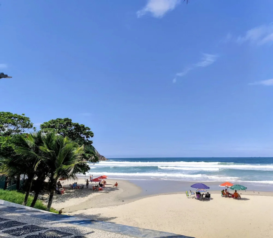 12-Vista Linda Pé na Areia Guarujá-Tombo
