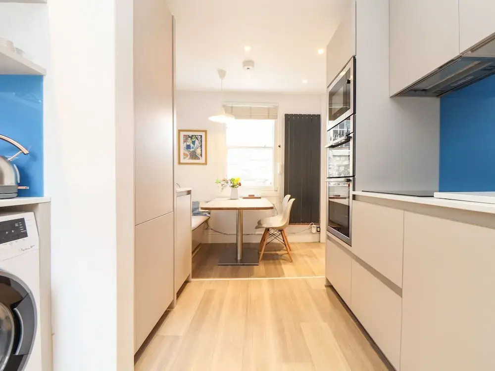 2 Chapel Place