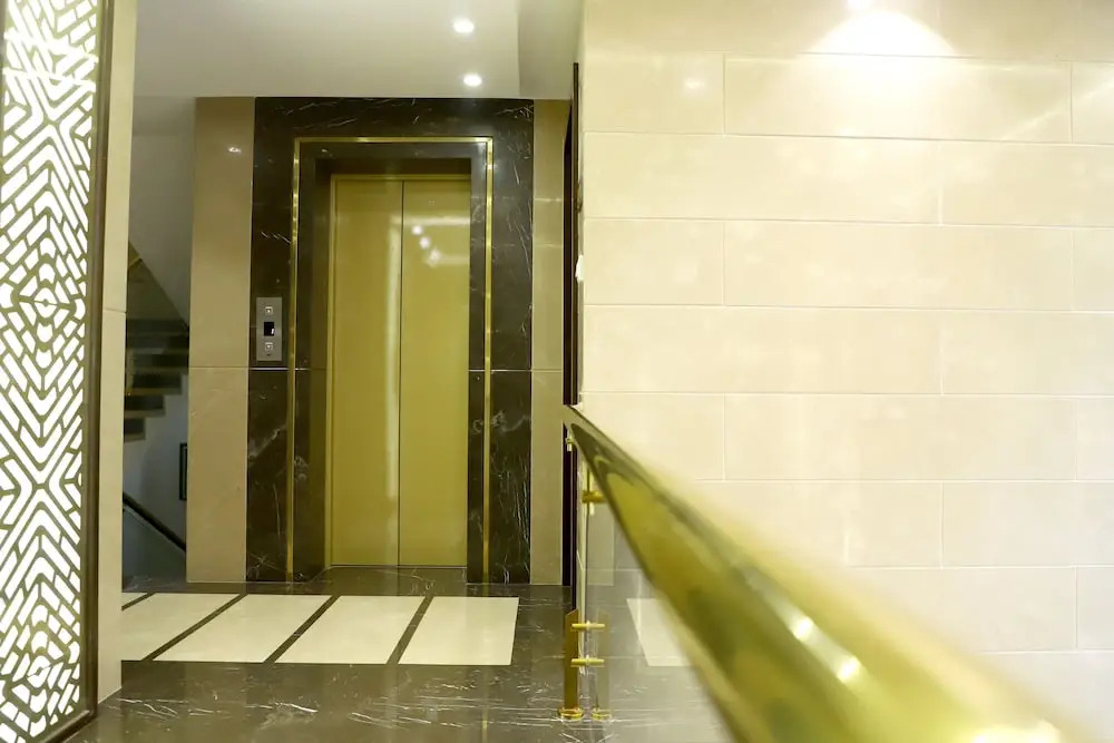 Hotel Grand Girdhar