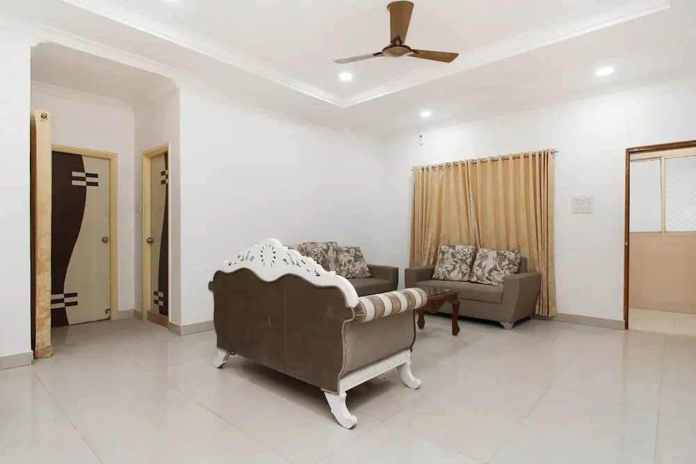 OYO 37499 Saba Service Apartments