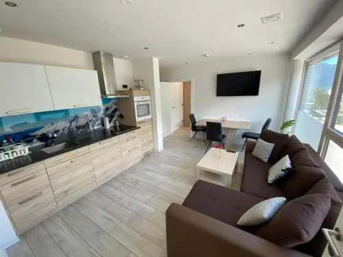 Villa Summit