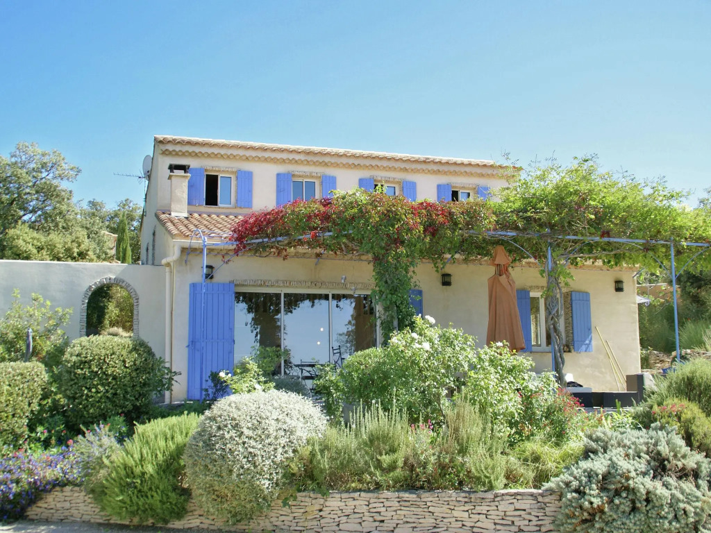 Sunny Provence Getaway