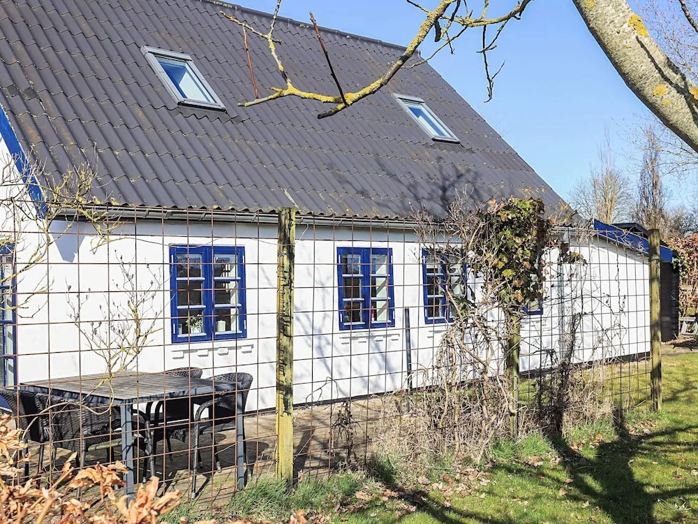 6 Person Holiday Home in Humble-by Traum