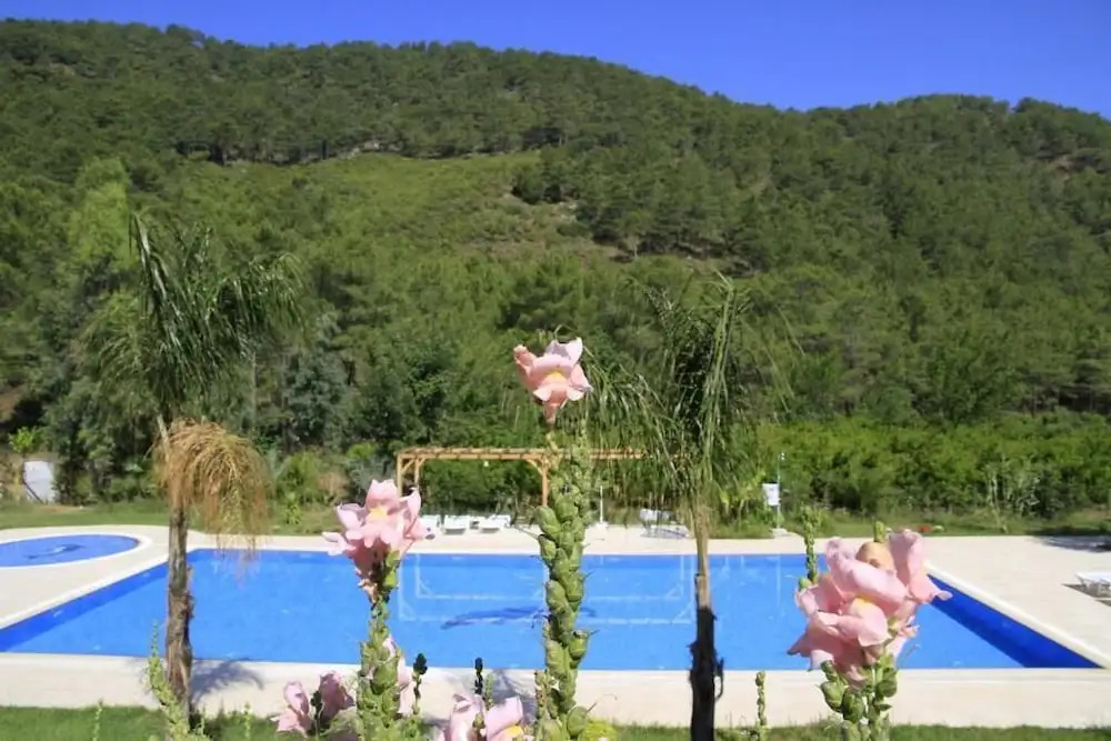 Yonca Hotel