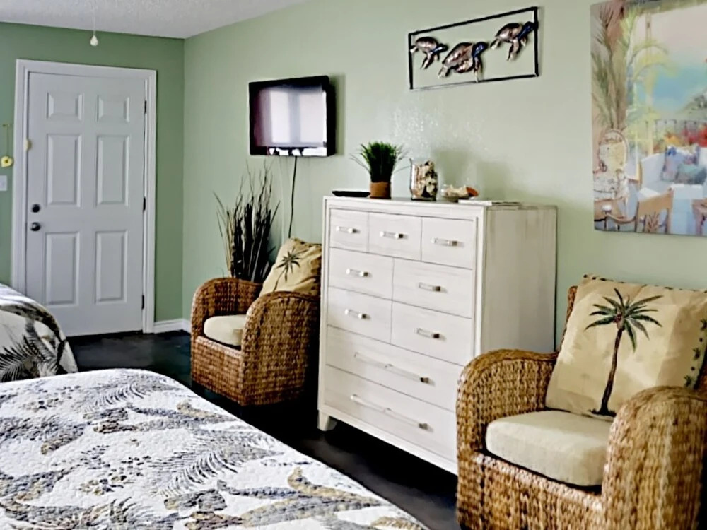 116 Sea Breeze - One Bedroom Condo