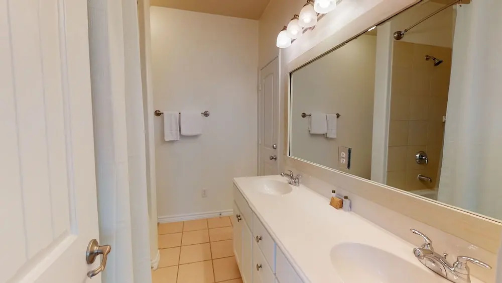Port-a Vida 3 Bedroom Condo